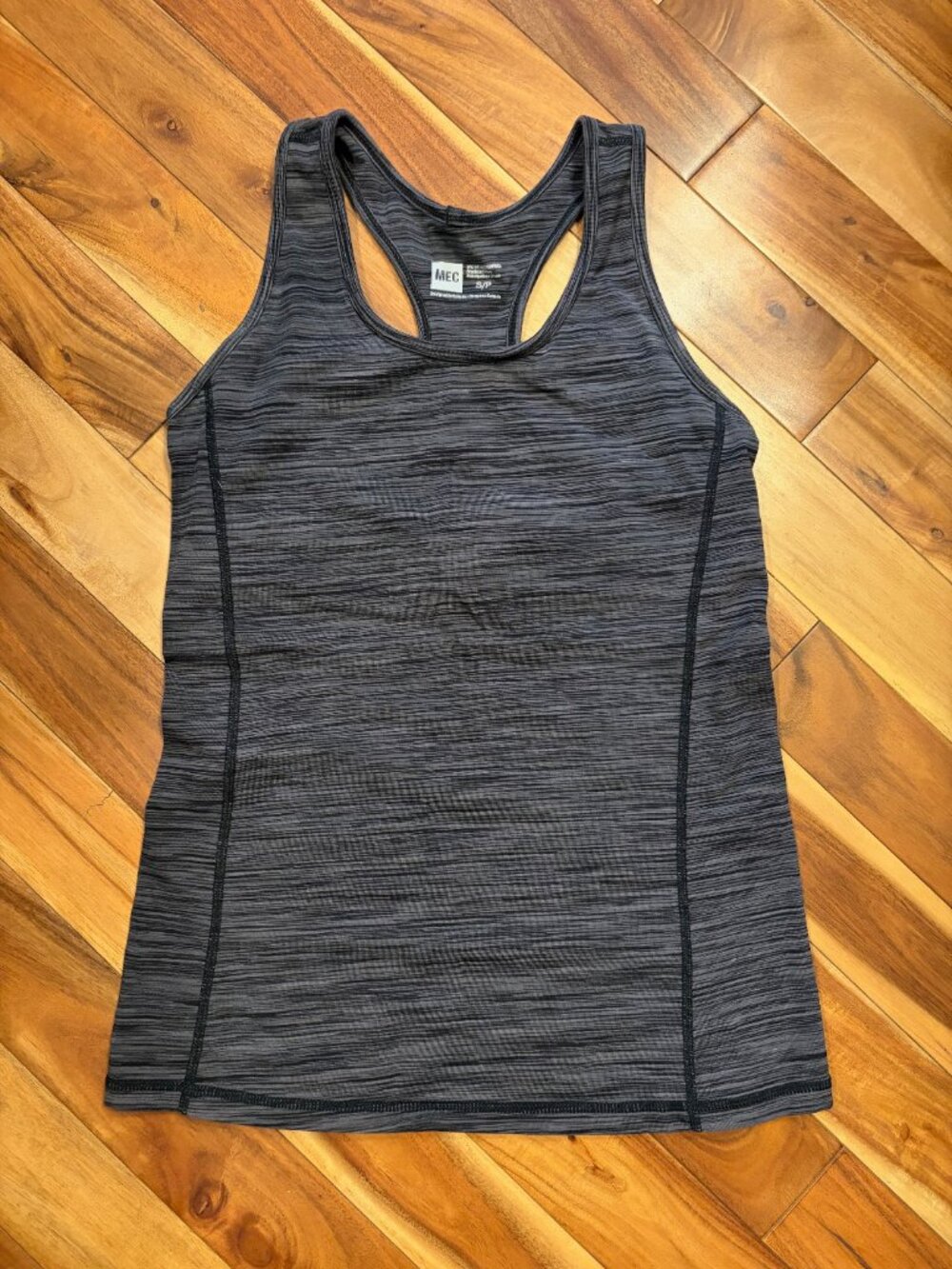 MEC tank top with built-in bra - Size S
